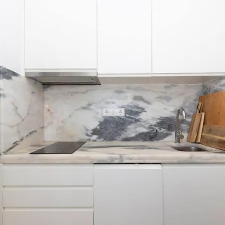 Panoramic 1br Penthouse By Perfect Getaway